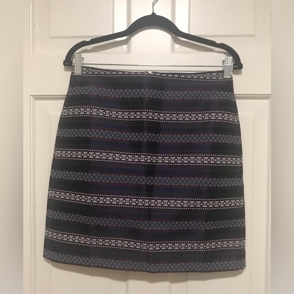NWOT—Loft Outlet—Skirt, 4, Navy, Periwinkle, Burgundy & Off-White Print, Lined - Picture 1 of 7